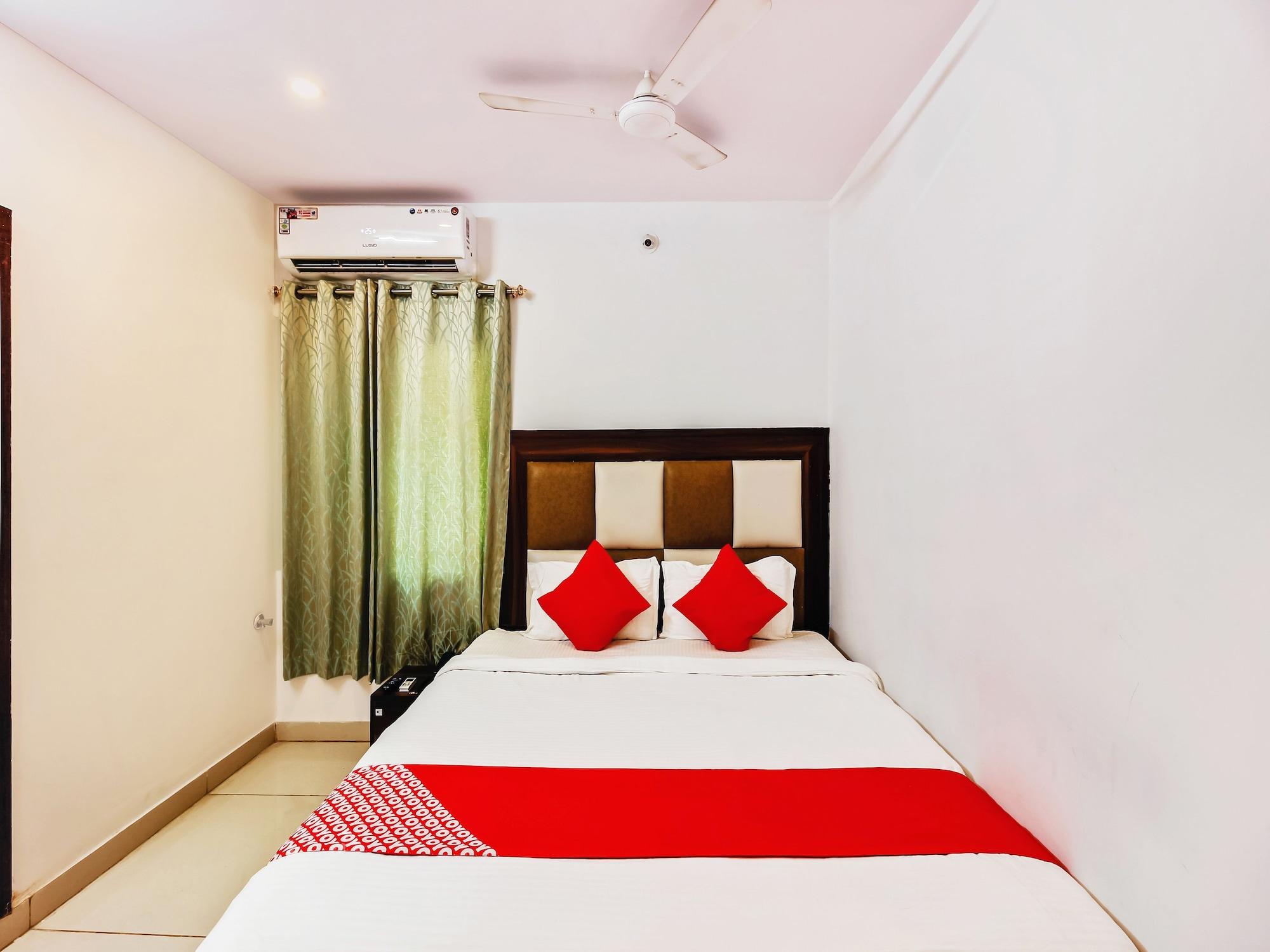 Oyo 29131 Hotel Mn Grand Shamshabad Exterior foto